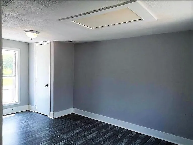 412 N 8th St — Photo 3