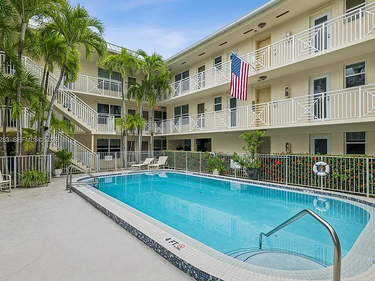 255 Sunrise Dr #107 — Photo 4