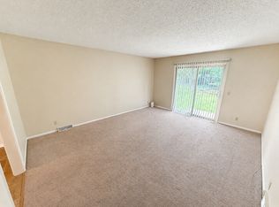 3124 Cambridge St #1, Saint Joseph, MO 64506