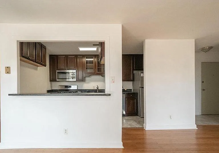 525 N Armistead St #302 — Photo 14