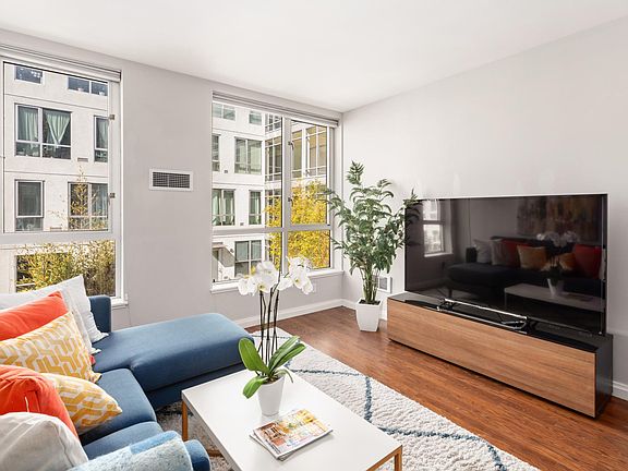 5th image of 888 7th St Unit 213