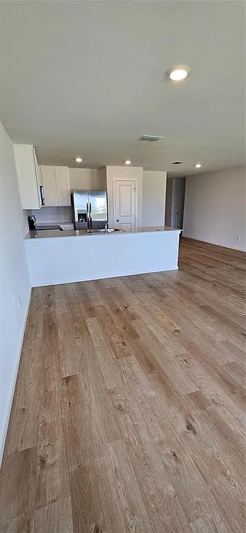 4 bed, 2.0 bath, 1737 sqft, $2,400 — Photo 3