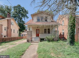 2824 Myrtle Ave NE, Washington, DC 20018