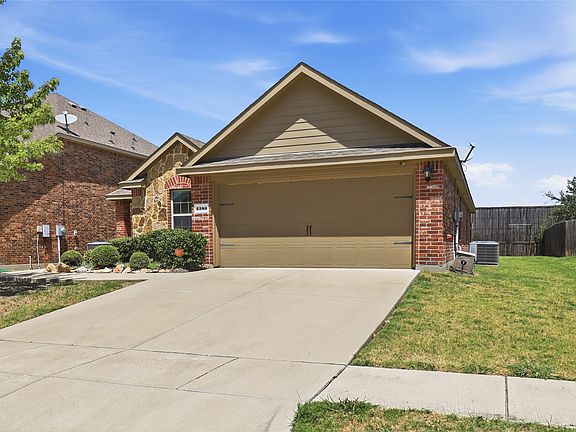 3rd image of 2380 Willard Way
