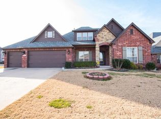 4029 W Roanoke St, Broken Arrow, OK 74011