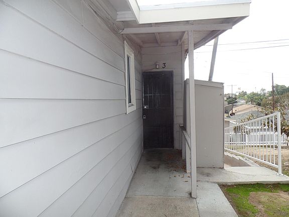 3rd image of 2014 Earl St
