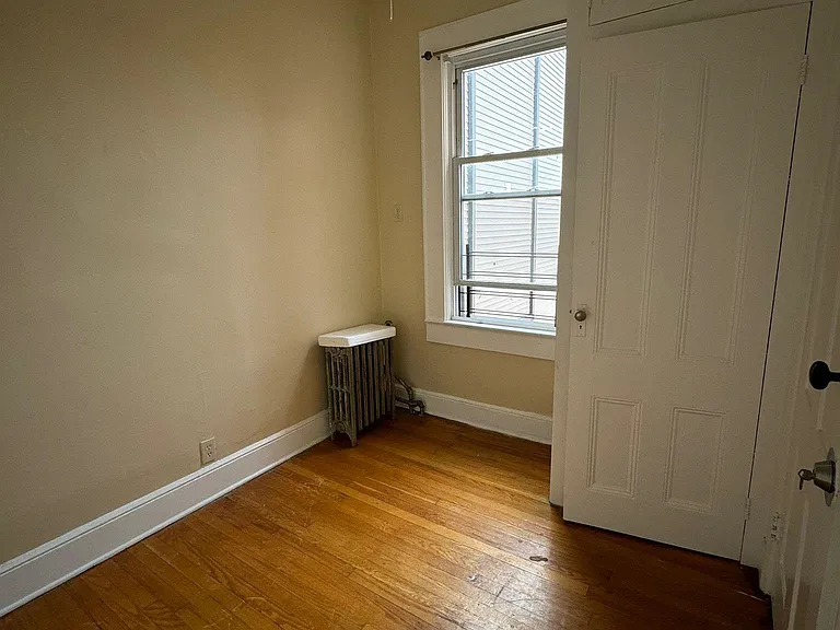 107 Poplar St #1 — Photo 4