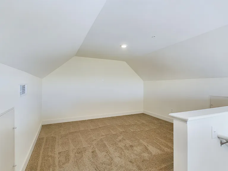 520 Arsdale Ave #30-204 — Photo 3