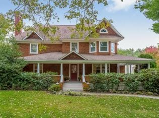 41 Tomac Ave, Old Greenwich, CT 06870