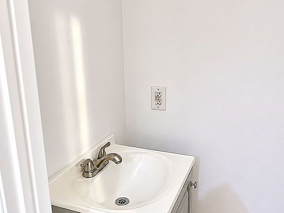 5th image of 7989 NW 7th St #B7