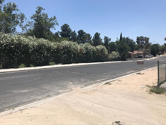 3rd image of 15480 5th St
