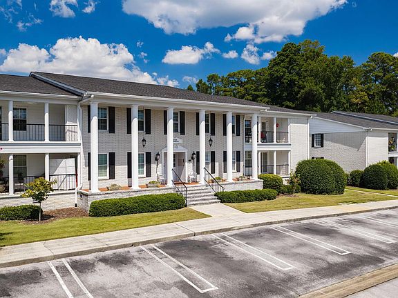 3rd image of 1854 Rockwood Rd #1854