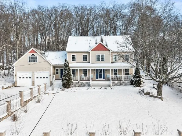 58 East St, Milford, MA 01757