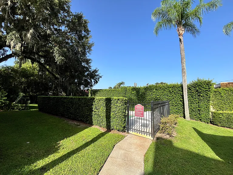 820 Ellwood Ave #A — Photo 22