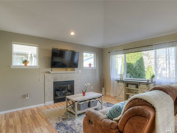 5th image of 8102 27th Ave SE