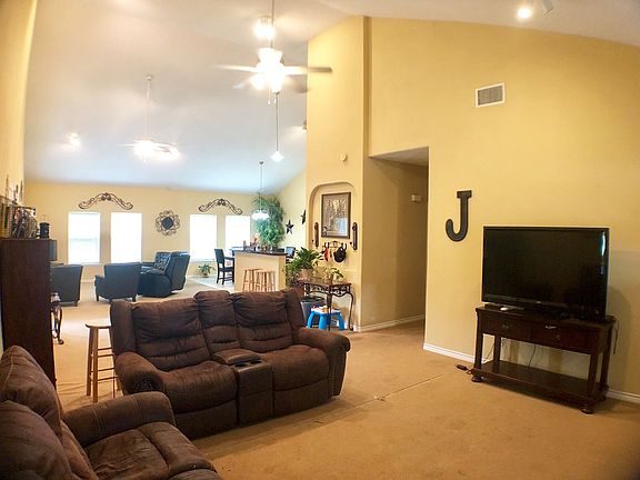 2nd image of 3232 County Road 106