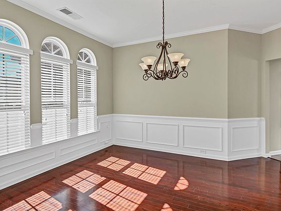 4th image of 154 Millstone Ln