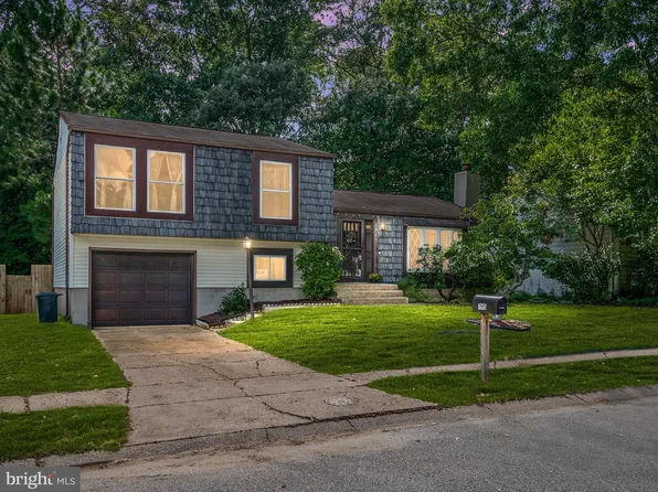 7915 Myers Dr, Glen Burnie, MD 21061