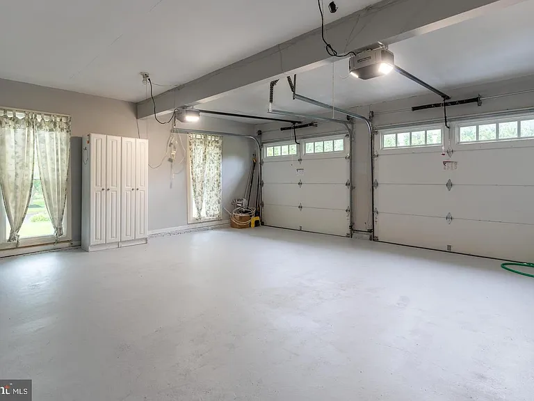 56 W Windrose Dr — Photo 73
