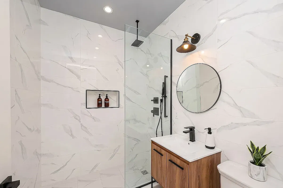 582 East 138th Street — Photo 3