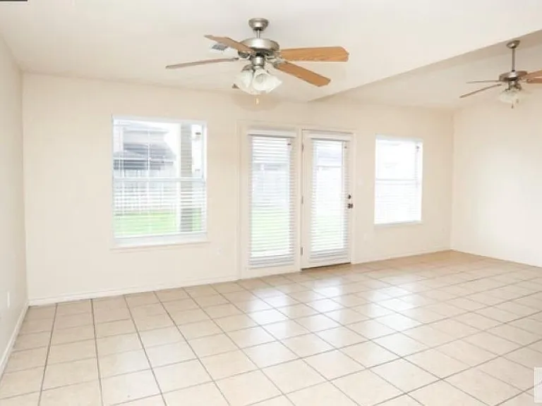 7904 Topo Chico Cir #A — Photo 10