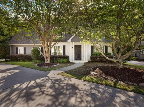 229 Brentwood Dr, Alabaster, AL 35007