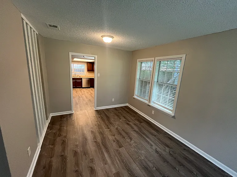 10 Merrie Cir — Photo 7