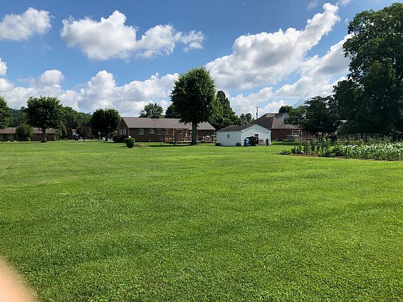 2nd image of 2434 County Road 411