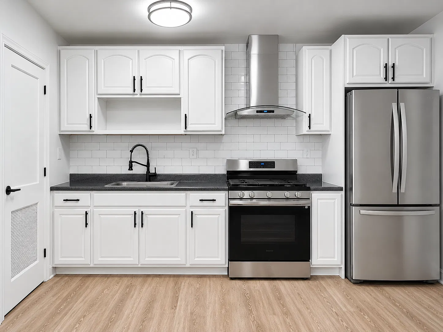 1 bed, 900 sqft, $1,345 — Photo 1
