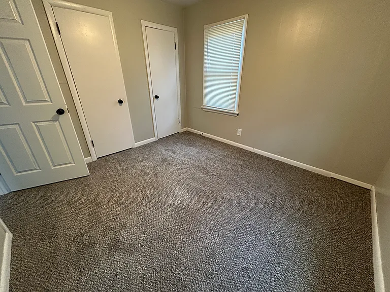 1021 S Dwight St — Photo 8