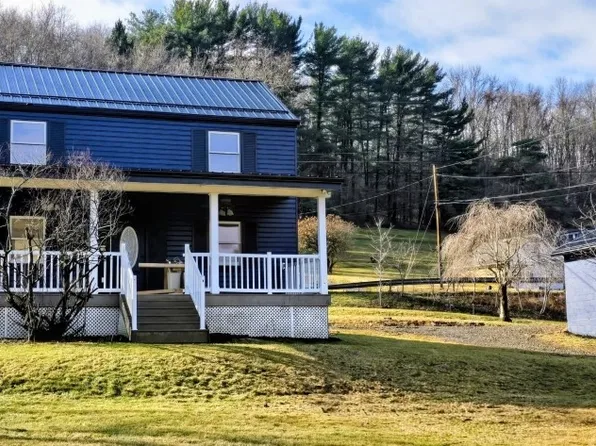 12 McCutcheon Short Cut Rd, Leechburg, PA 15656