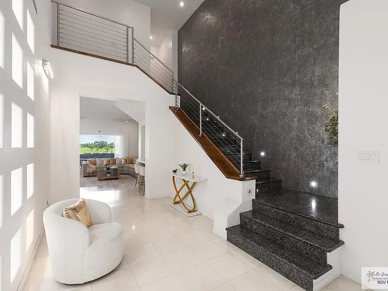 514 Rio Grande Dr — Photo 3