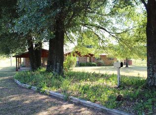 16709 McGinnis Ln, Spiro, OK 74959