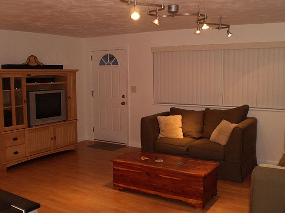 4th image of 4716 Haplin Dr