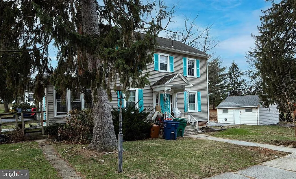 Building Photo - 4229 Elmerton Ave #A
