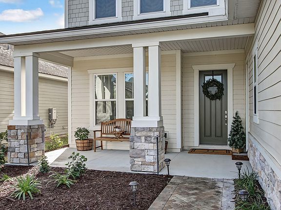3rd image of 81 Seahill Dr