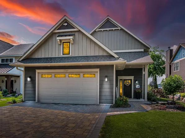 7769 N Shore Cir N, Forest Lake, MN 55025
