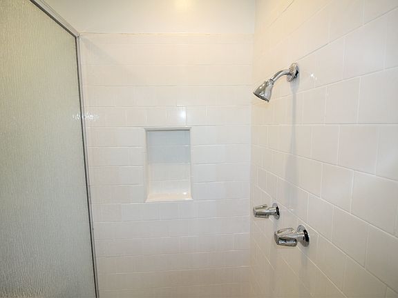 3rd image of 5606 Calhoun Ave
