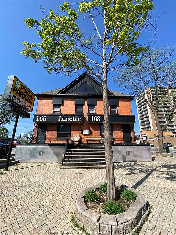 2 bed, $1,675 — Photo 2