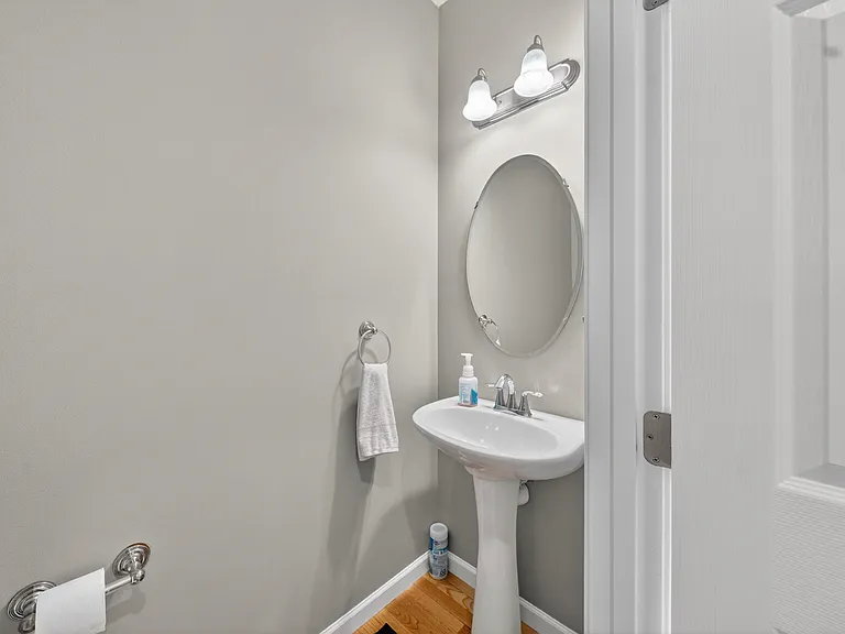 109 Clay Ct — Photo 6