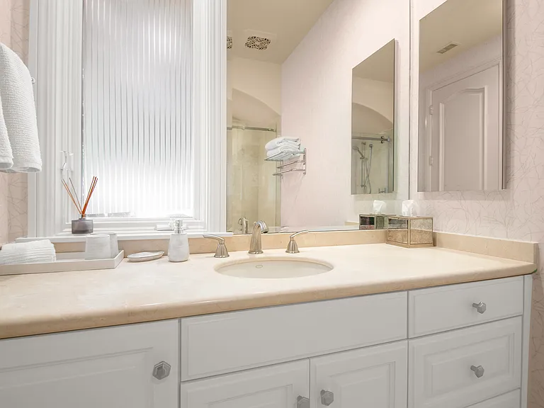 4358 Cresthaven Dr — Photo 27