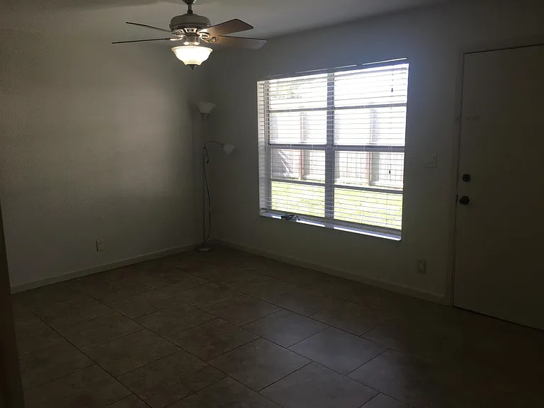 301 SW 12th Ct #2 — Photo 9