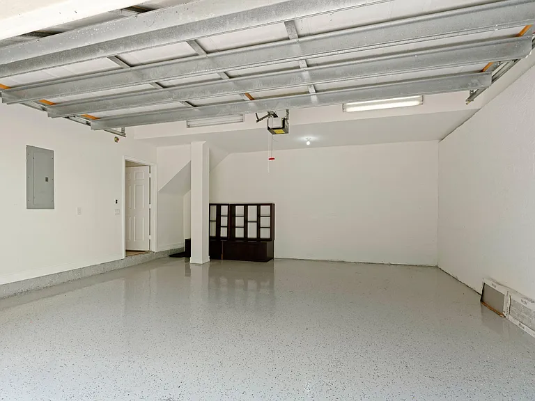 1127 Florida Ave — Photo 18