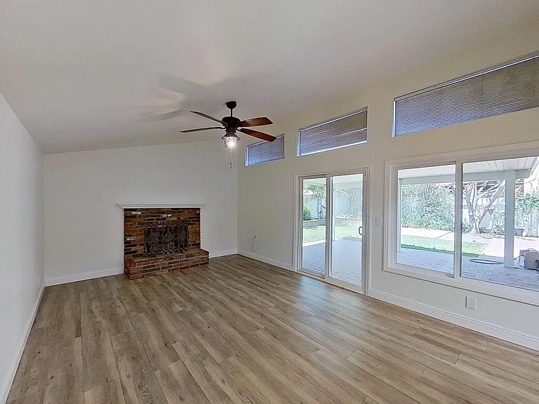 9092 Brabham Dr — Photo 5