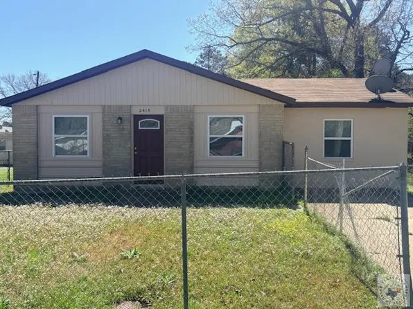 2415 Mamie Dr, Texarkana, TX 75501