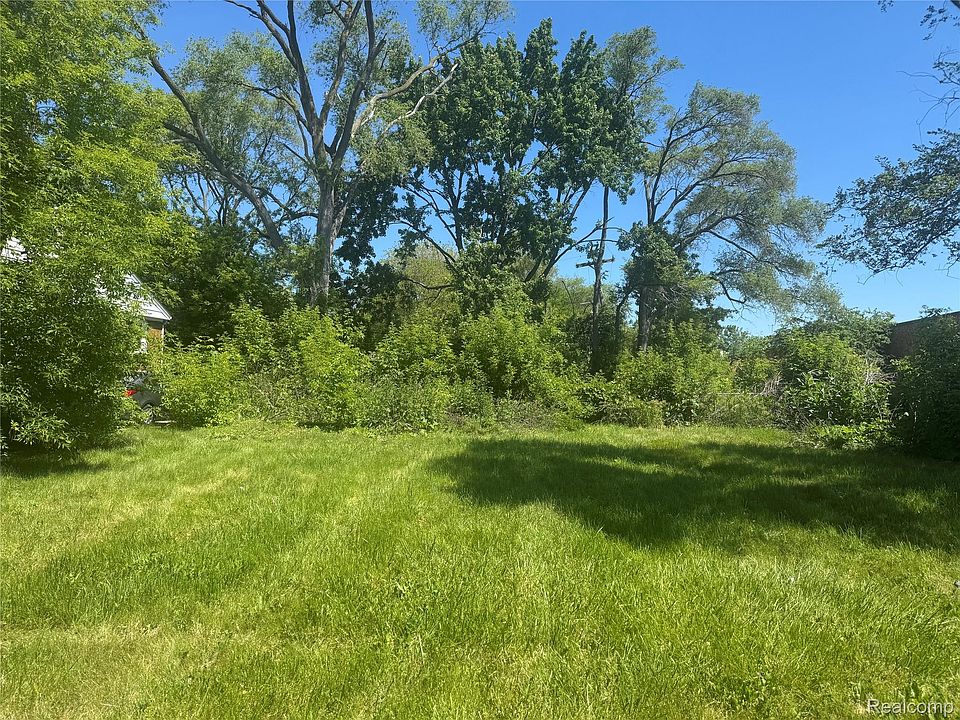 1st image of 17927 E Ten Mile Rd