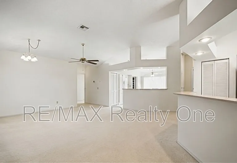 4210 N Mae West Way — Photo 3