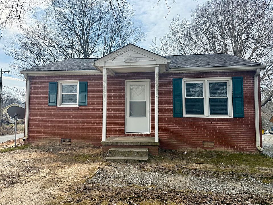 1st image of 521 S Beaumont Ave