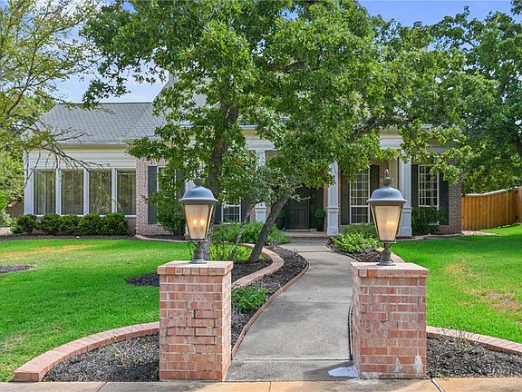 2nd image of 9307 Lake Forest Ct S