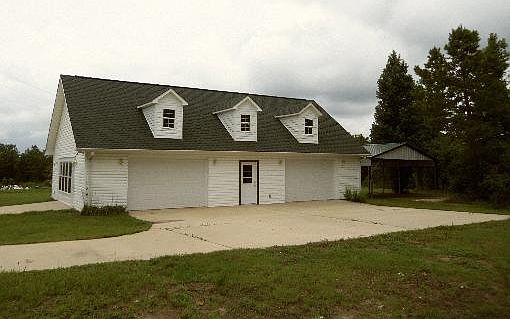 2nd image of 835 County Road 4345